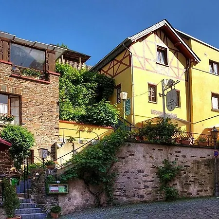 Penzion Zum Froehlichen Weinberg 3*