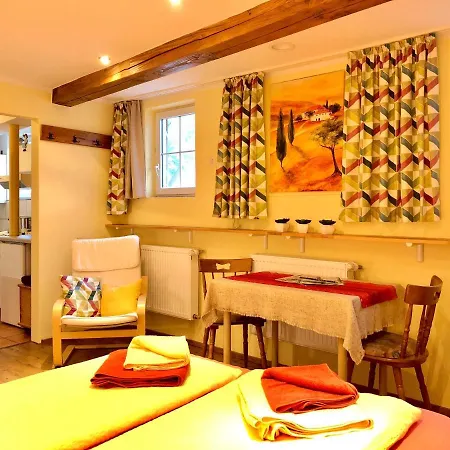 Zum Froehlichen Weinberg 3* 科赫姆